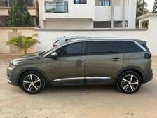 Peugeot 5008 full option 2019