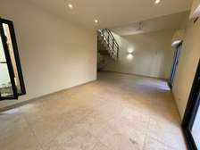 Villa contemporaine à louer Almadies