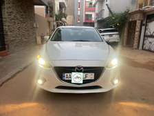 LOCATION DE MAZDA 3
