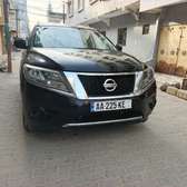 Nissan pathfinder année 2014