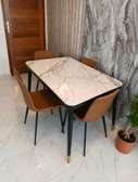 ✨ Table à manger moderne – Élégance & convivialité