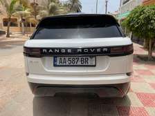 Land Rover Velar blanc SUV luxe et puissance