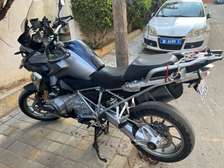 Bmw 1200Gs casque LS2 valiant