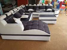 Salon 9 place disponible sur commande minimum 10 jour