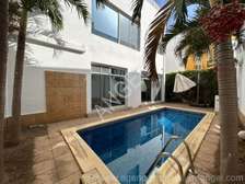 Ref_6198_GL Villa de 214 m² à vendre à la cité Horizon
