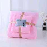 Serviette rose et bleu pour bébé et maman