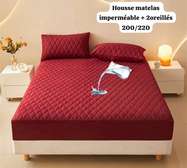 Housse matelas imperméable 200x220 bordeaux + 2 oreillers