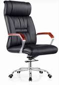 Fauteuil bureau cuir noir ergonomique accoudoirs bois
