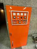 Amoire electrique et un stabilisateur de tension
