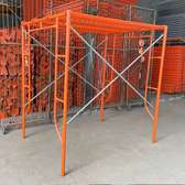 Échafaudage métallique orange robuste 1,5m montage rapide