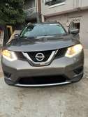 LOCATION : TRÈS TRÈS BELLE NISSAN ROGUE