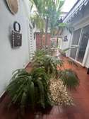 VILLA A VENDRE DANS UNE RESIDENCE SECURISEE 24/24 à Saly 🌊