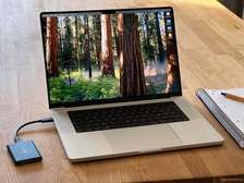Vente MacBook Pro M4 16 Pouce