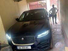 Jaguar F pace