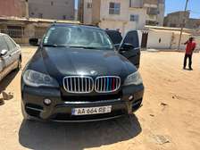 BMW X5 SUV noir spacieux performance