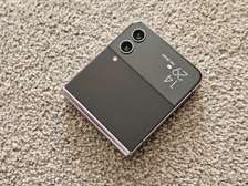Samsung Galaxy z flip 4 128GB 8GB sim esm