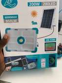 Projecteur solaire rechargeable 200W