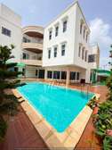 Villa R+2 à louer aux Mamelles