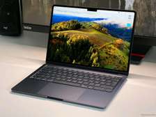 MACBOOK AIR M3 2024