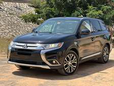 Mitsubishi Outlander 7 places venant 2017 4 cylindres