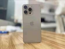Iphone 15 pro max 256 Sim physique