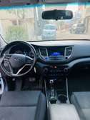 Je vends ma Hyundai Tucson 2016 automatique essence
