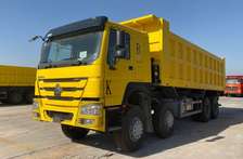Camion 8X4 2020
