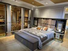 Ensemble chambre à coucher