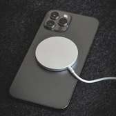 Chargeur IPhone sans fil MagSafe MHXH3AM/A A2140 - 20W
