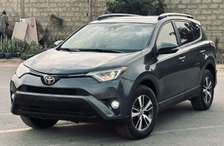Toyota rav4 xle 2018