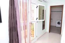 Chambre avec balcon à louer (Chez Ouly)