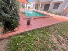 Villa à Louer à fenêtre Mermoz