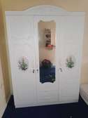 Armoire blanche 3 portes miroir floral bois robuste