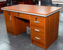 Table bureau avec étagères