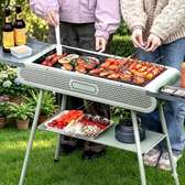 Barbecue pliable acier avec une grande surface de cuisson