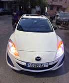 Mazda 3 Blanc Essence Toit Ouvrant Compact