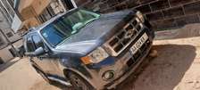 Ford escape coupe carrée à brader