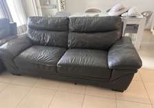 Salon cuir 6 places gris +1 canape en tissu offert