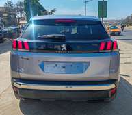 Peugeot 3008 SUV 2017 métallisé polyvalent