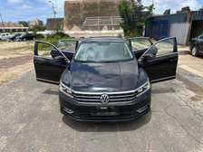 VOLKSWAGEN PASSAT 2018