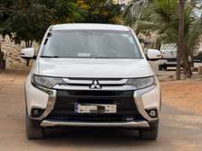 Mitsubishi Outlander 7 places spacieux
