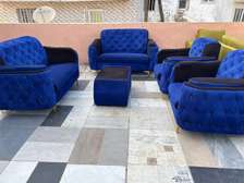 Ensemble canapé velours bleu 6 places + table