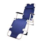 Chaise longue pliable avec accoudoirs