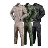 Tenue de travail F16
