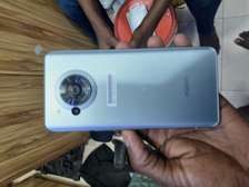 Sharp aquos r7 256go ram 12go 5g