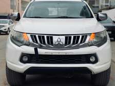 Mitsubishi L200 2016