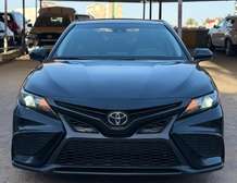 Toyota Camry 2021 faible kilométrage