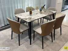 TABLE À MANGER MARBRÉE AVEC 6 CHAISES - P130 (1+6)