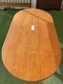 À VENDRE TABLE À MANGER EN BOIS MASSIF – FAIT MAIN