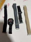 VENDS APPLE  WATCH ULTRA 2 NOIR AVEC 4 BRACELETS